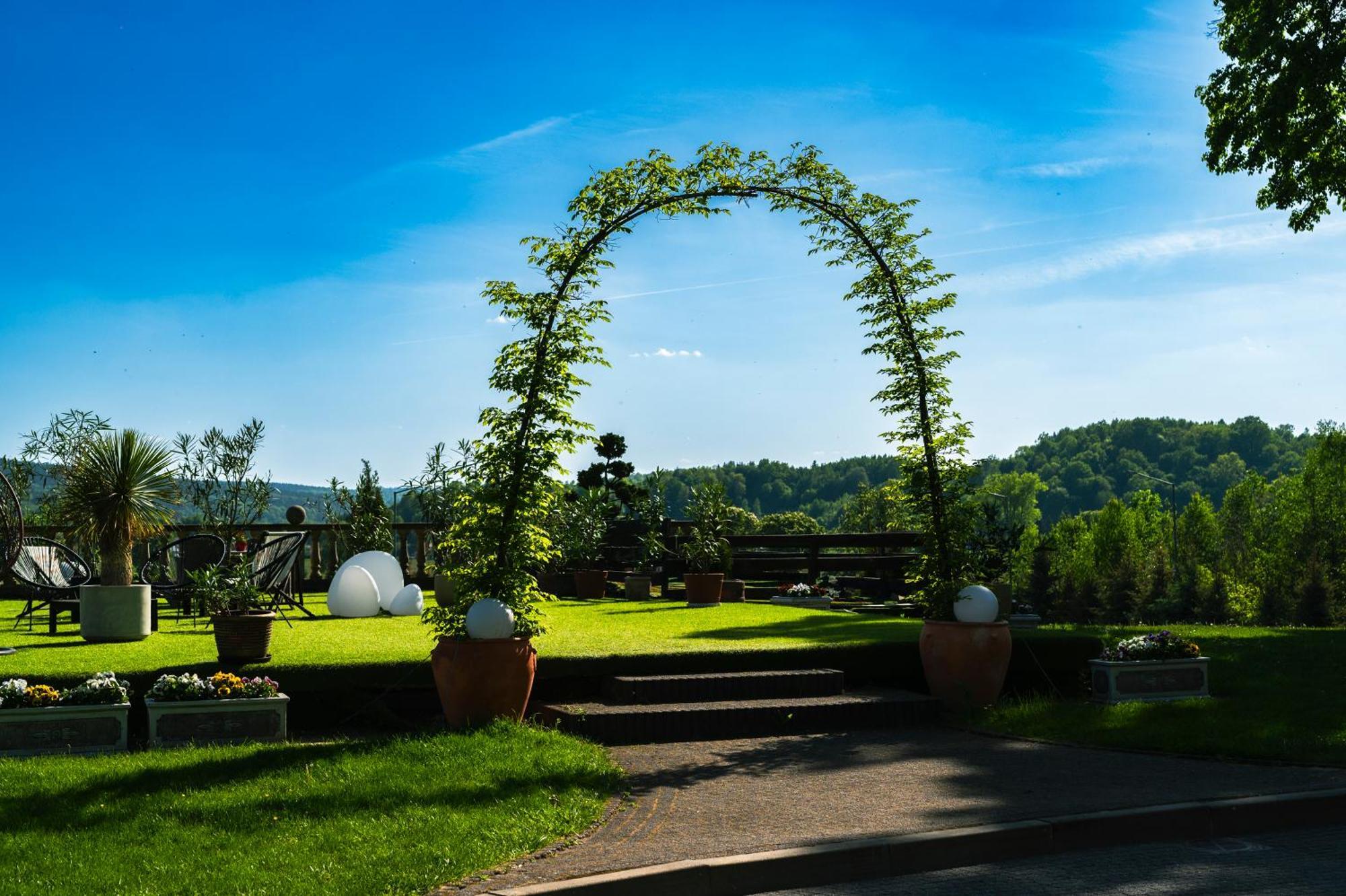Zamek Dubiecko Hotel Exterior photo