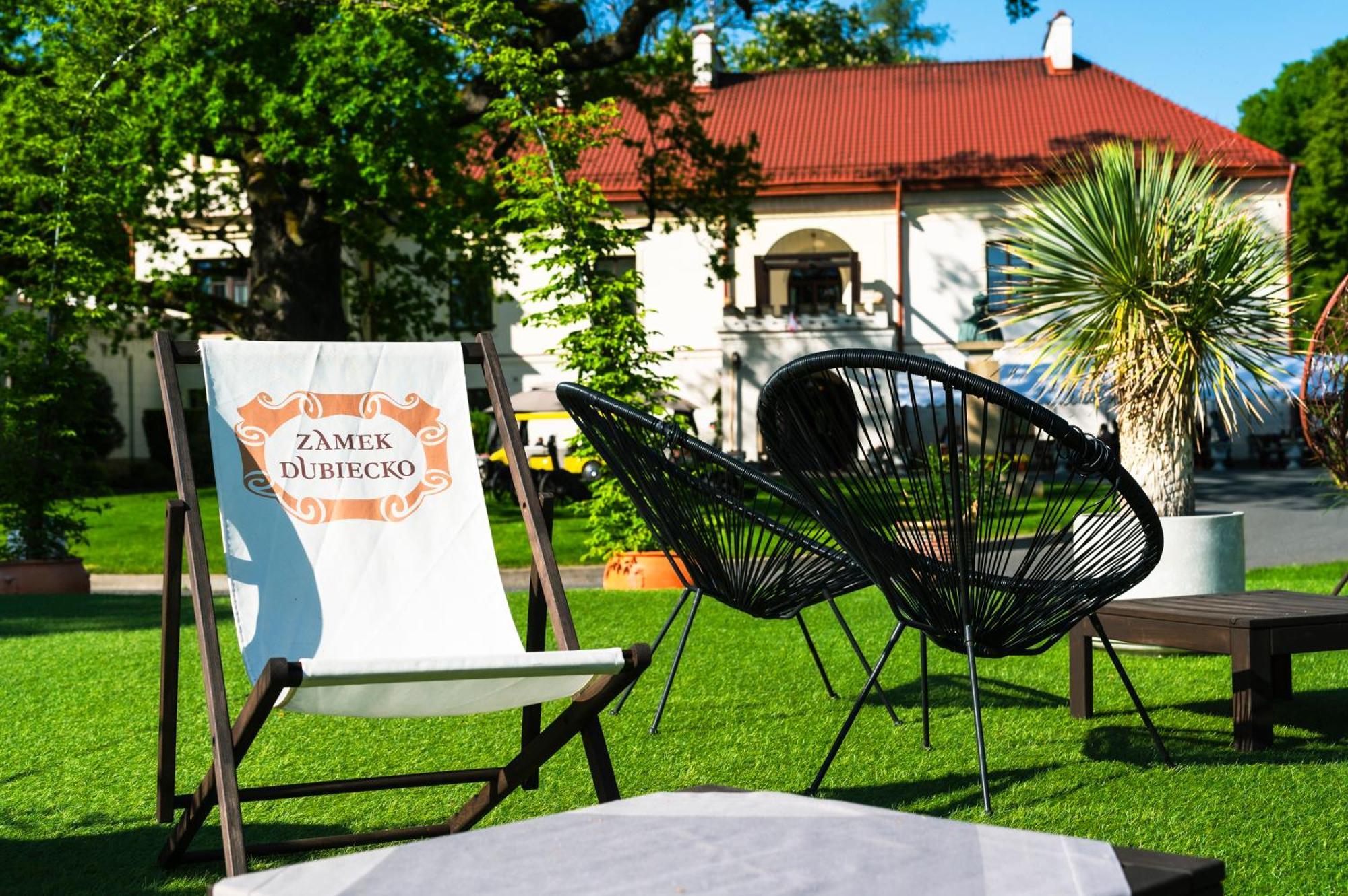 Zamek Dubiecko Hotel Exterior photo