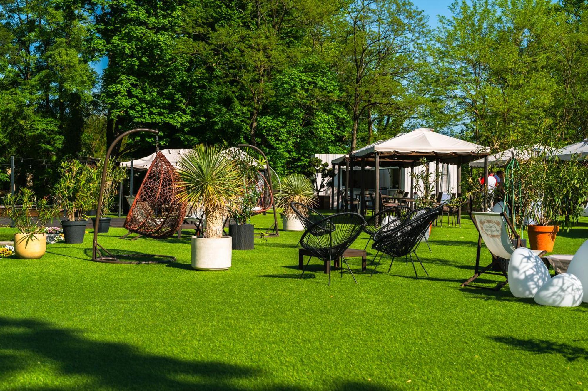Zamek Dubiecko Hotel Exterior photo